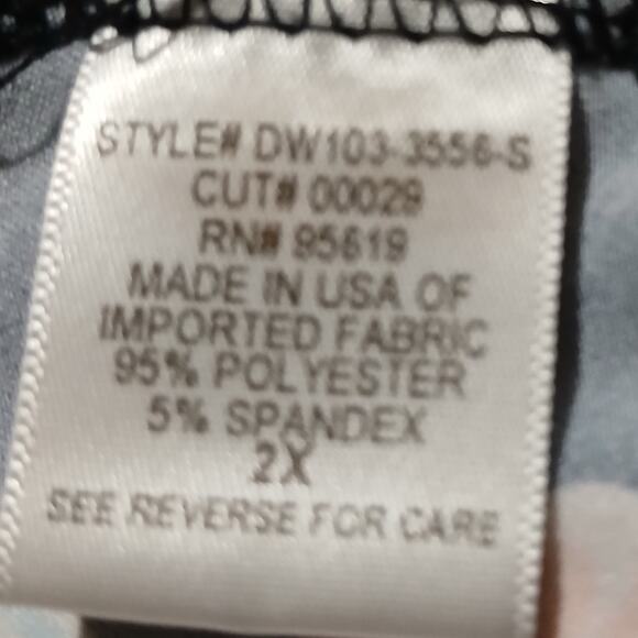 STUDIO Women's 2X Poly/Spandex Blend Mandala Print Black Skirt Easy Care - Picture 7 of 8